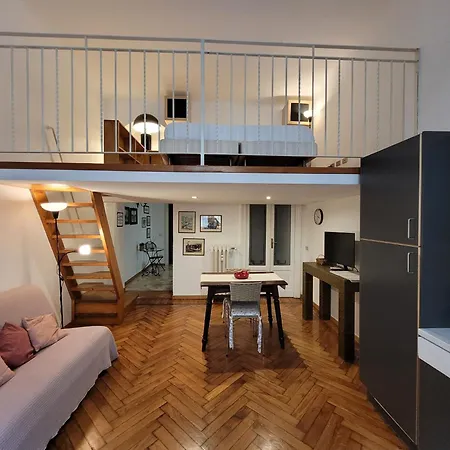 Ausonio 14 Appartement
